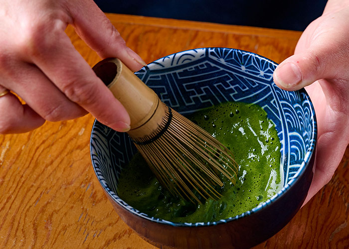 抹茶立て手元